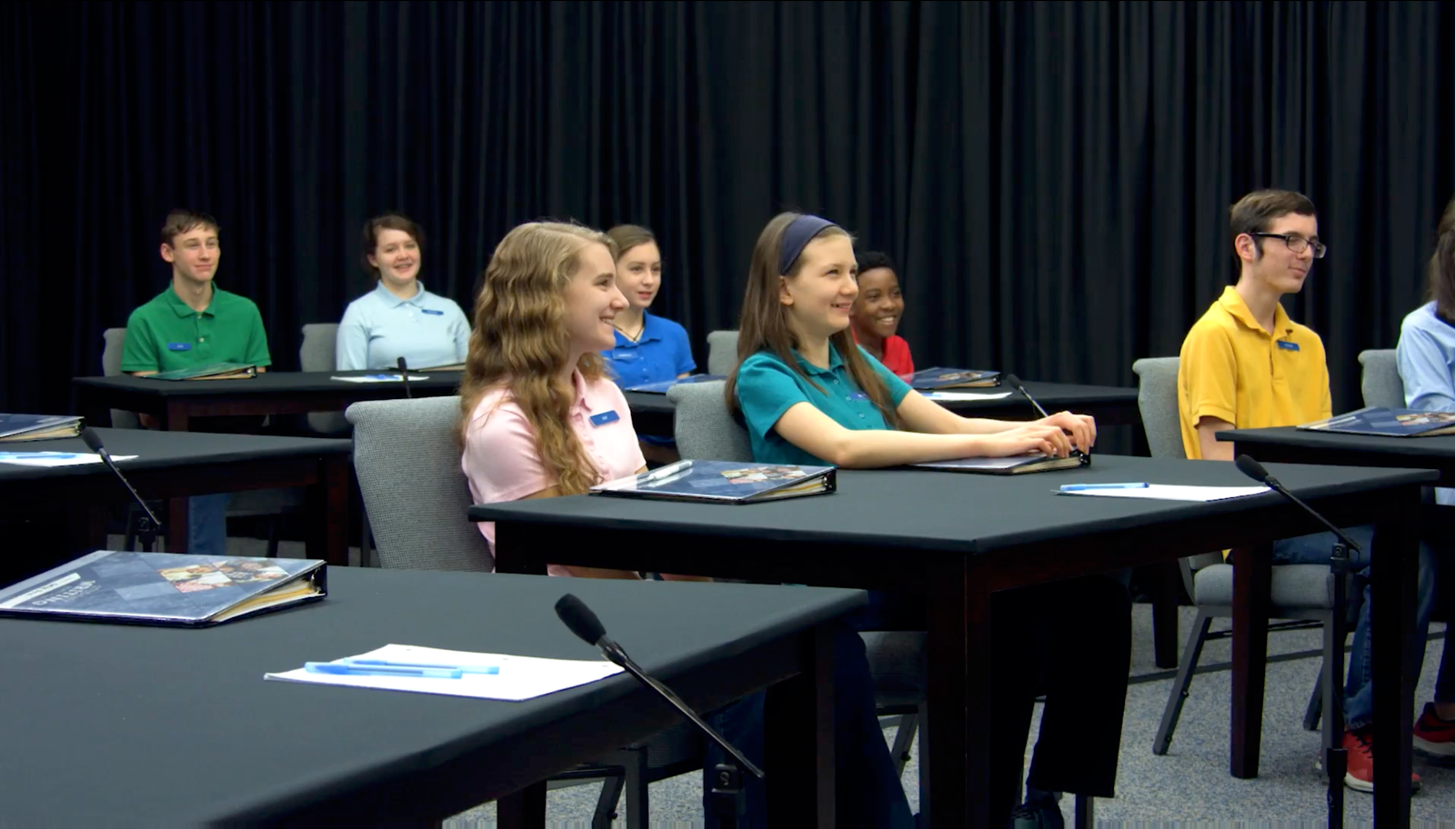 What's Inside IEW's Structure and Style for Students? | Key Components (III) 16 Structure and Style for Students video lessons classroom feel