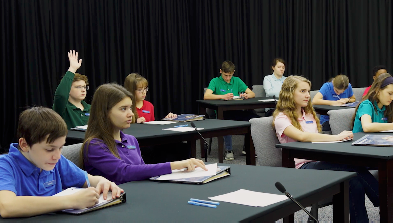 What's Inside IEW's Structure and Style for Students? | Key Components (III) 17 Structure and Style for Students video lessons classroom feel